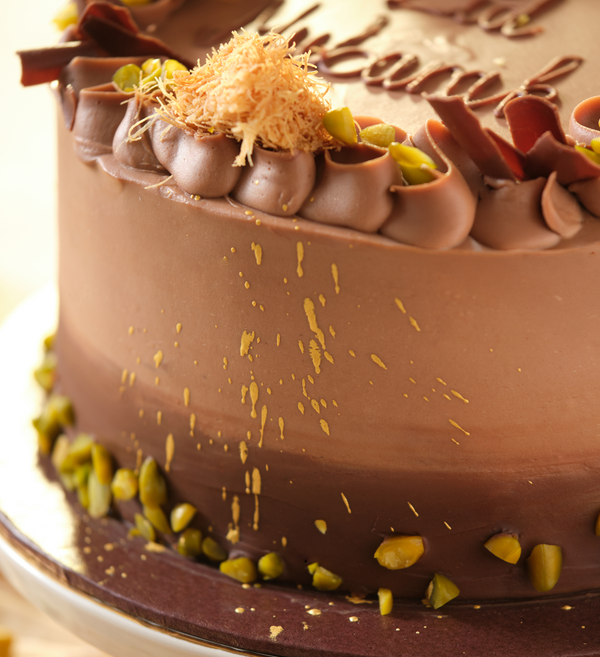 Chocolate Pistachio Kunafa Cake