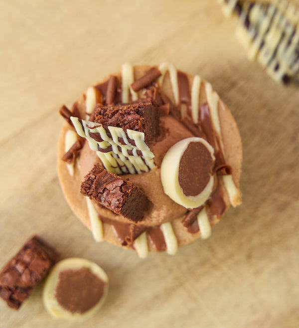 Chocolate Brownie Mini Cheesecake Box