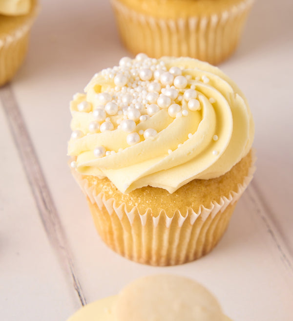 Ivory Macaron Wedding Cupcake Box